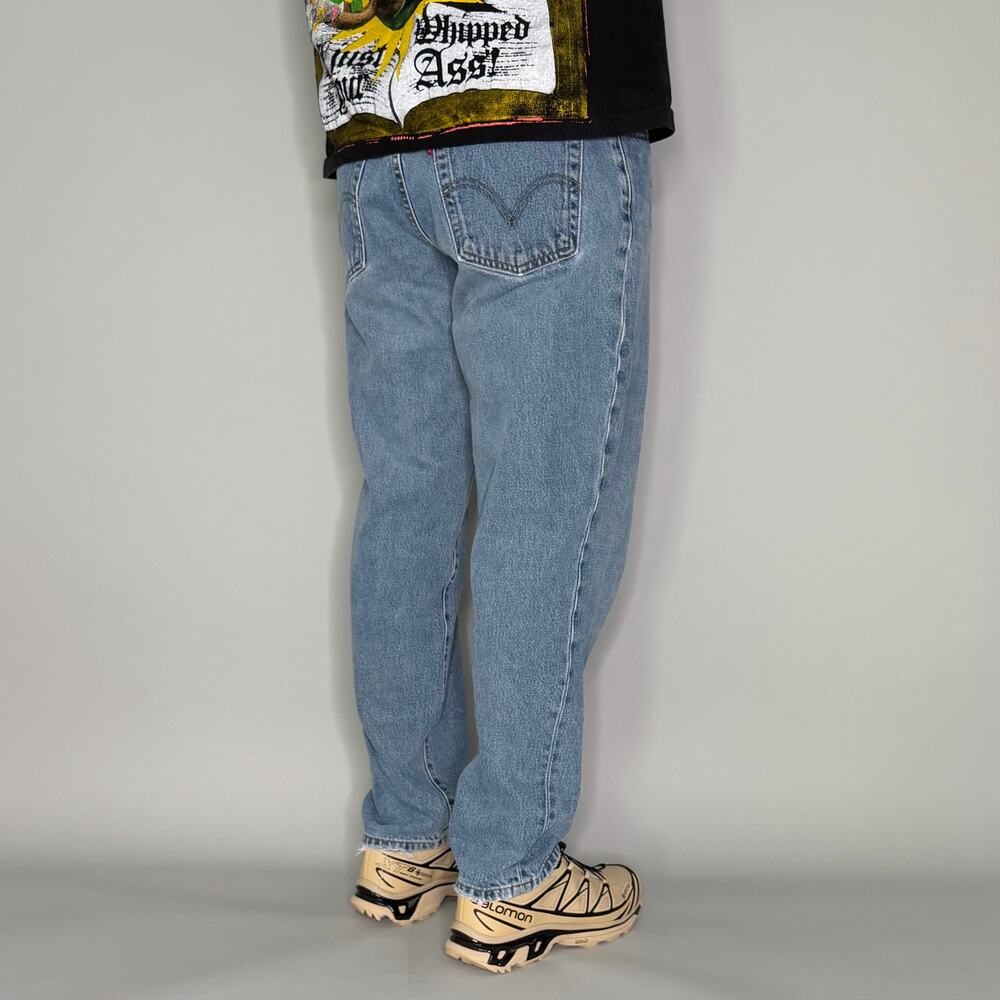 Vintage 90s Levis 550 Jeans 32x30 Relaxed Fit Light Wash